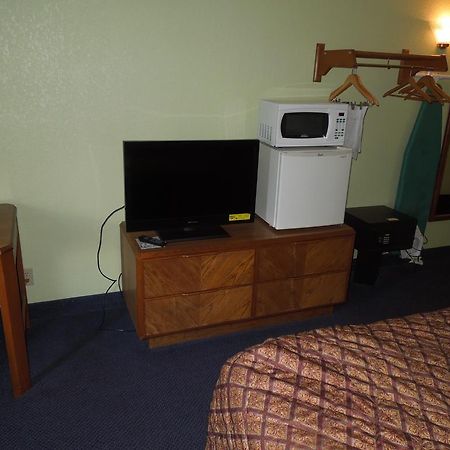 Travelodge - Cincinnati Sharonville Habitación foto