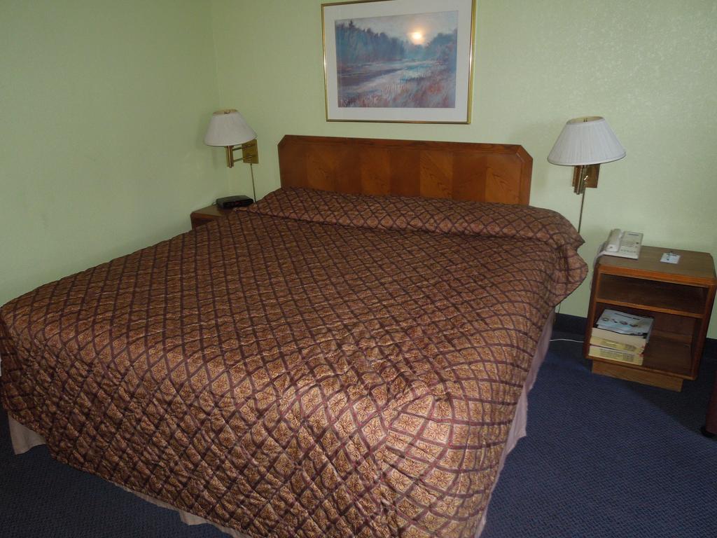 Travelodge - Cincinnati Sharonville Habitación foto